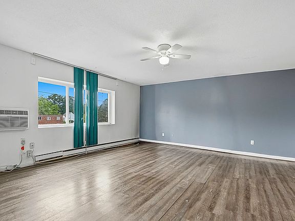 3rd image of 7 Weld St