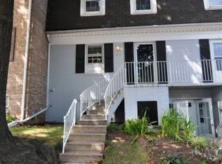 14534 Golden Oak Rd #100B, Centreville, VA 20121