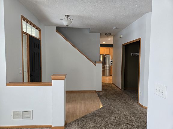 2nd image of 11624 Fergus St NE