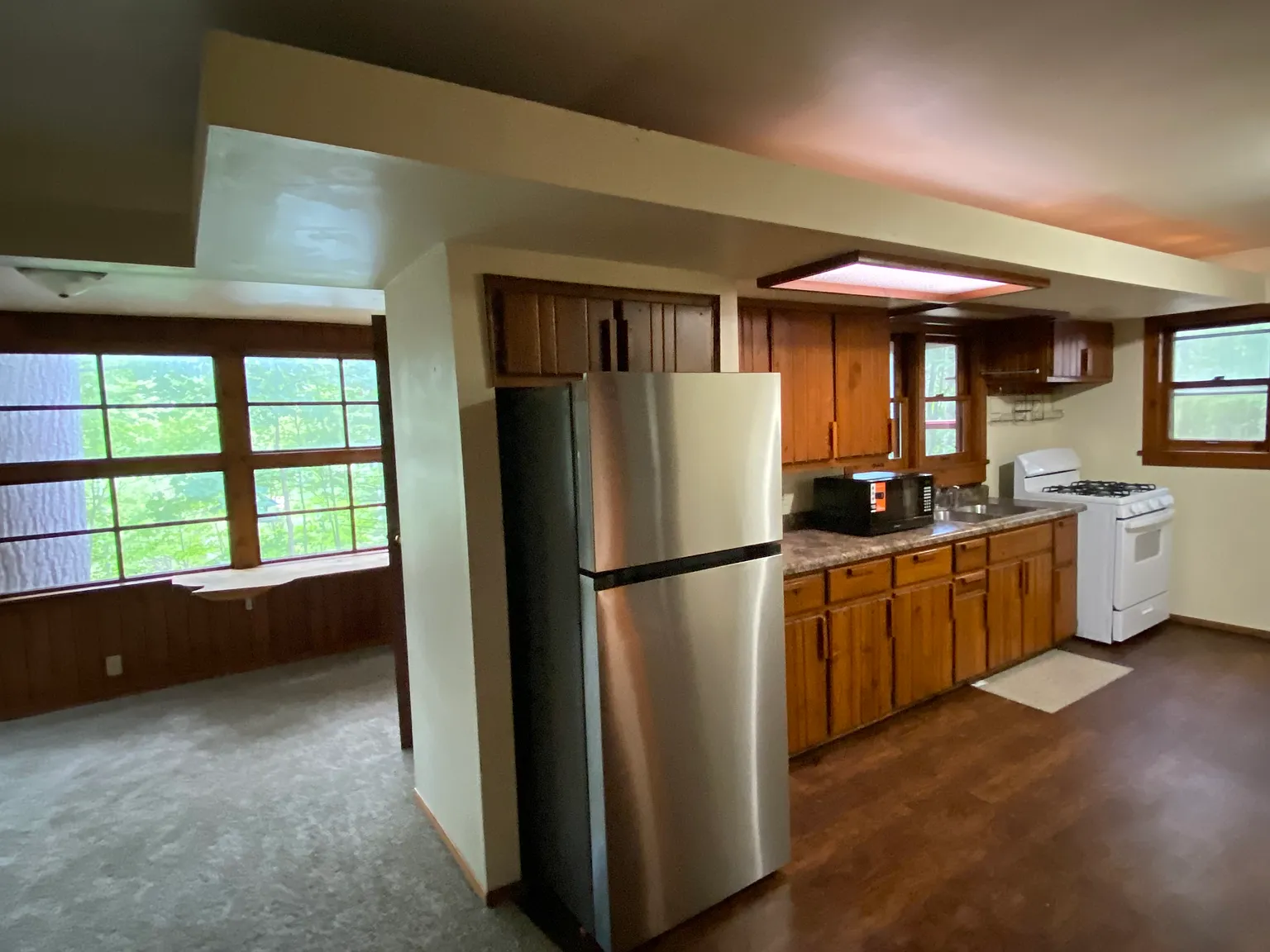 2 bed, 800 sqft, $1,400 — Photo 4