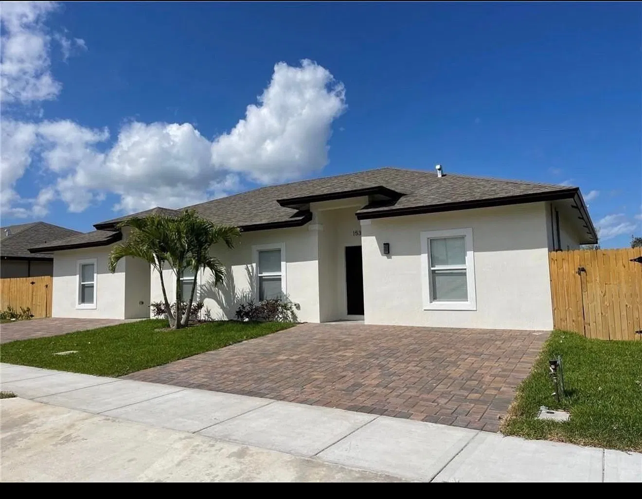 3 bed, 1180 sqft, $2,700 — Photo 2