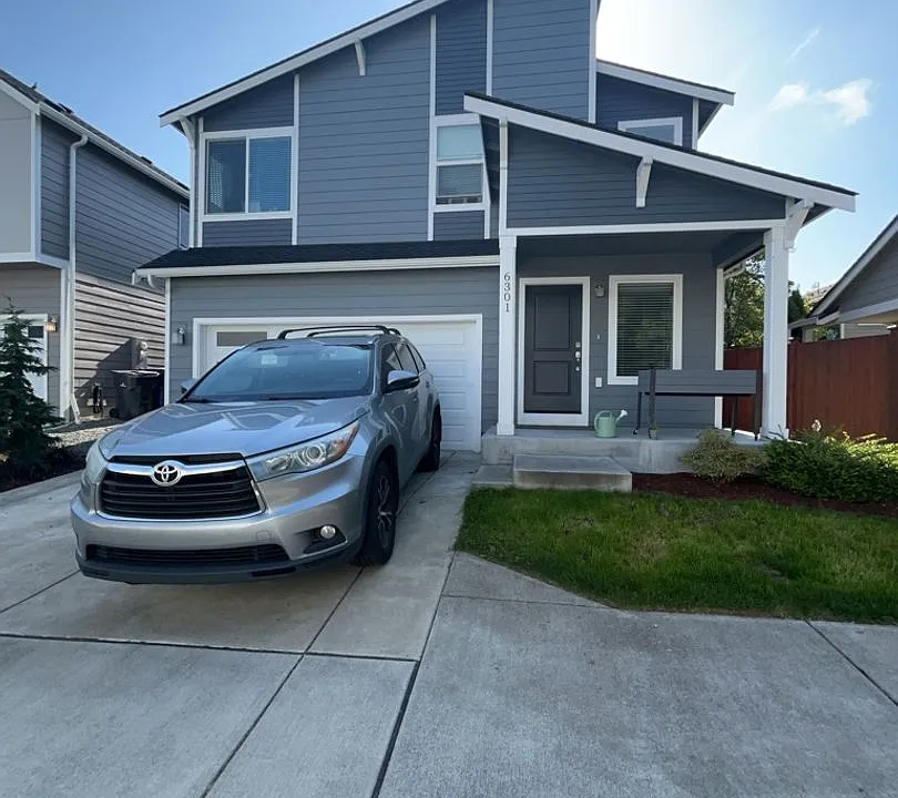 6301 84th Ave NE