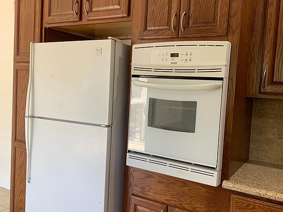 3rd image of 946 Florence Ln #4