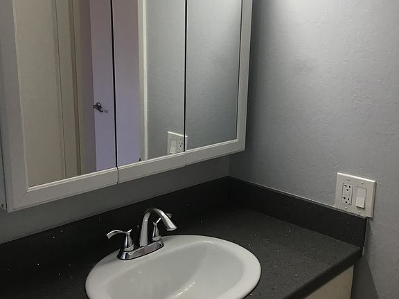 5th image of 225 Richfield Dr APT 22