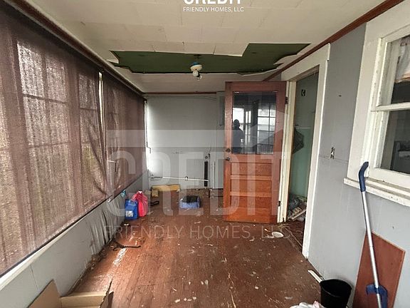 3rd image of 404 S Thomas St