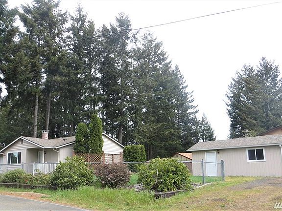 5th image of 171 E Evergreen Dr