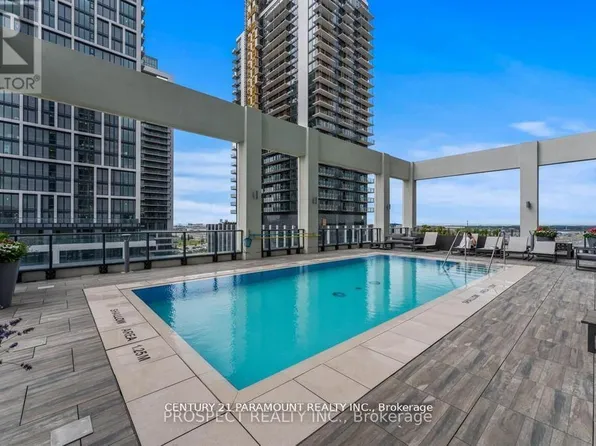 9000 Jane St #220, Vaughan, ON L4K 0M6