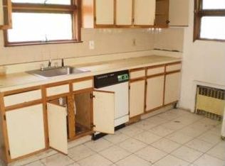 265 Isabella Ave, Irvington, NJ 07111