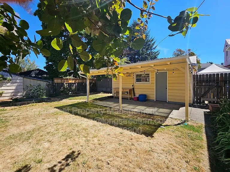 7036 N Concord Ave — Photo 38