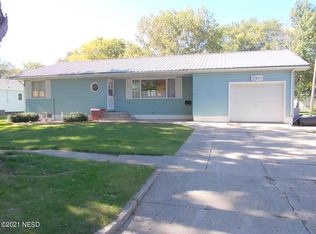511 6th Ave S, Clear Lake, SD 57226