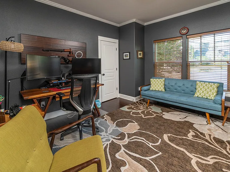 2158 SW 36th Ct — Photo 6
