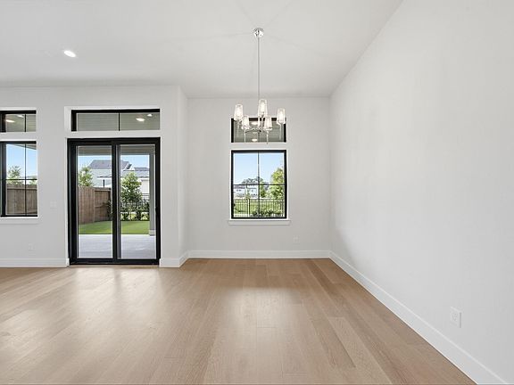 3rd image of 8707 Padua Ln