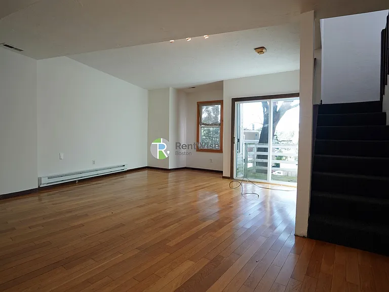 89 Sheridan St #3 — Photo 5