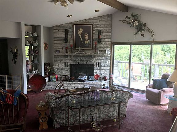 3rd image of 235 Orchard Ln