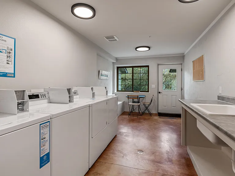 901 Spruce St #M — Photo 23