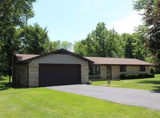 10791 N Rainbow Ln, Mooresville, IN 46158
