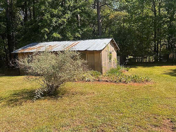 3rd image of 264 Old Clinton Rd