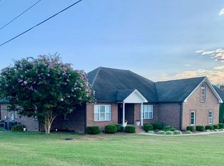 419 W Hester Rd, Cottontown, TN 37048