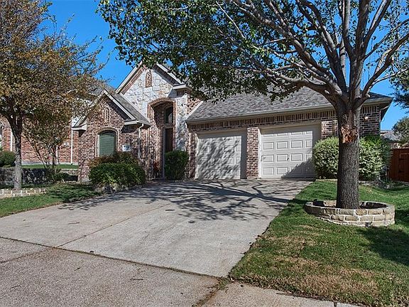 2nd image of 3520 Lindale Dr