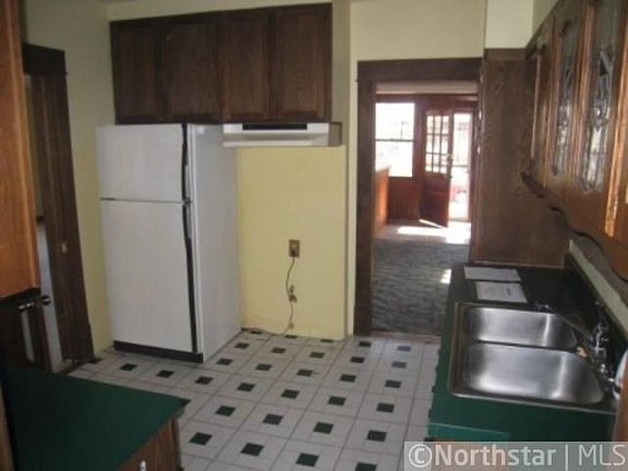 4th image of 3508 24th Ave S