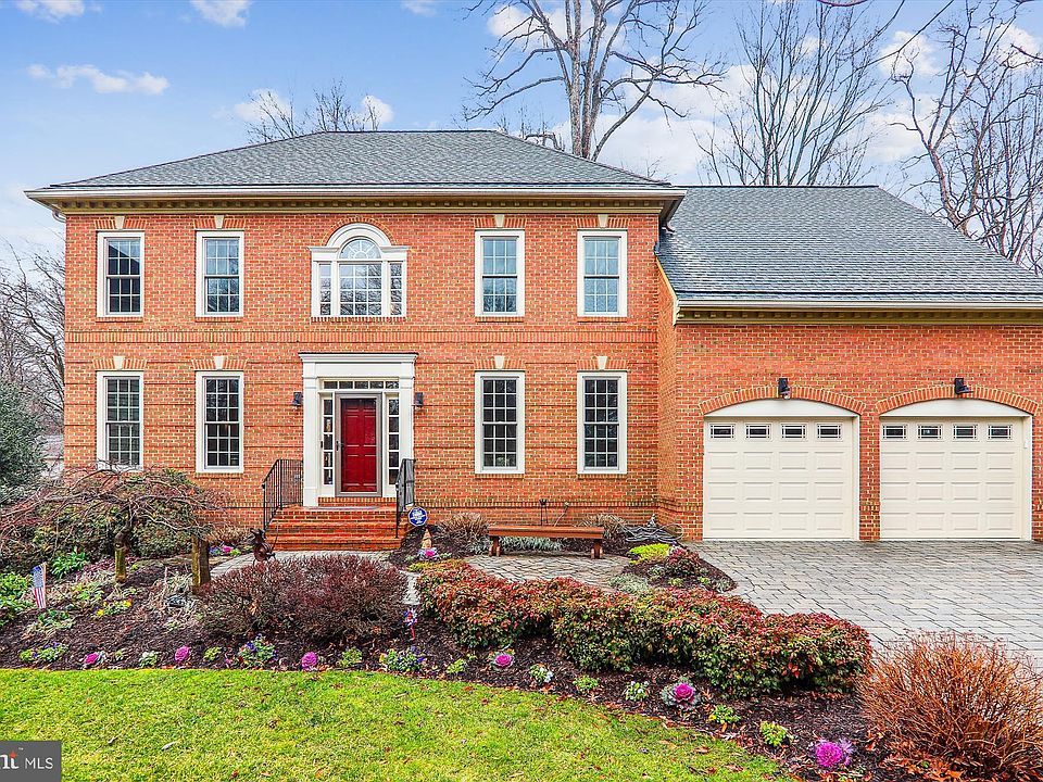 1st image of 10207 Oakton Station Ct