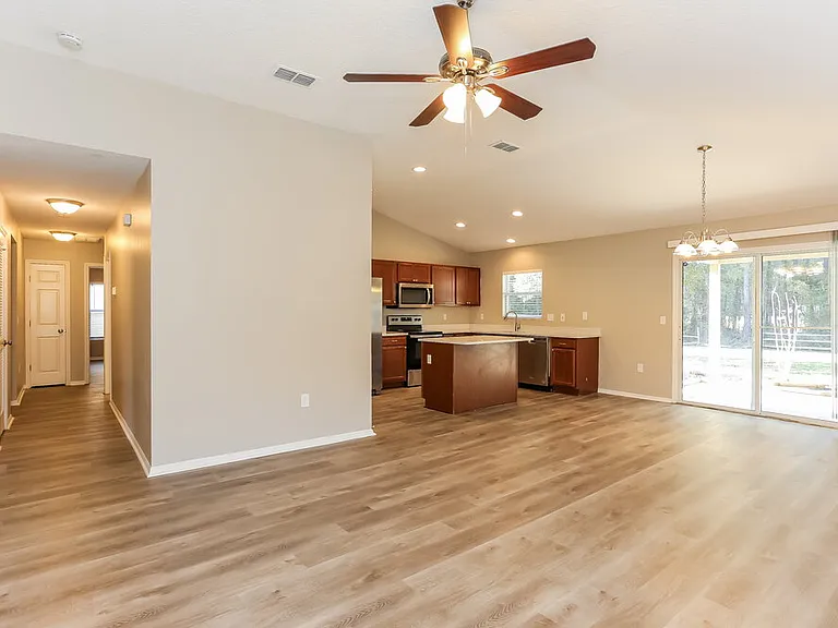3801 Ellaville Ct — Photo 4