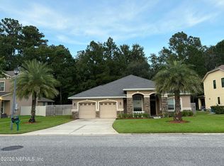 796 Reflection Cove Rd E, Jacksonville, FL 32218