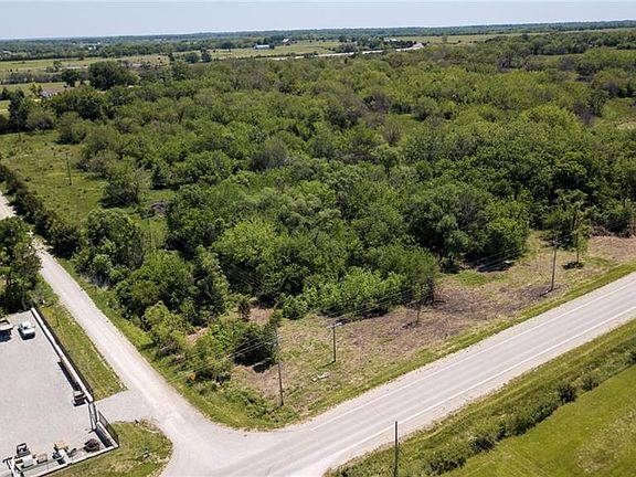 2nd image of 35900 Plum Creek Rd
