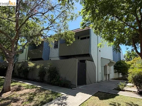 1800 Laguna St APT 5, Concord, CA 94520