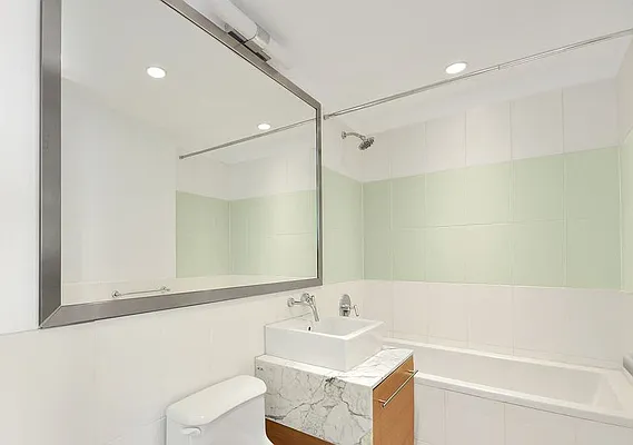 Rented by Keller Williams NYC | media 32