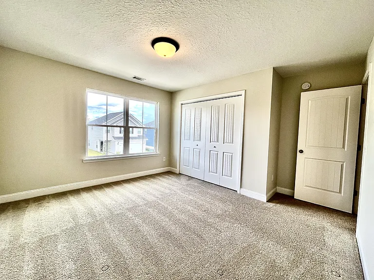 759 Fairview Cir — Photo 18
