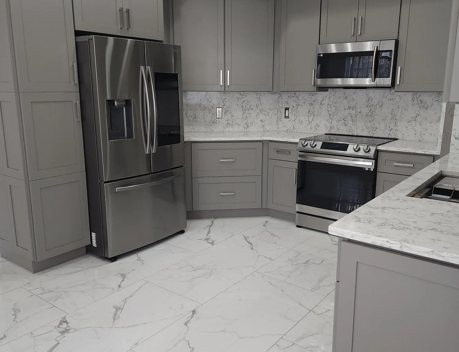 3 bed, 3.5 bath, 1885 sqft, $3,000 — Photo 3