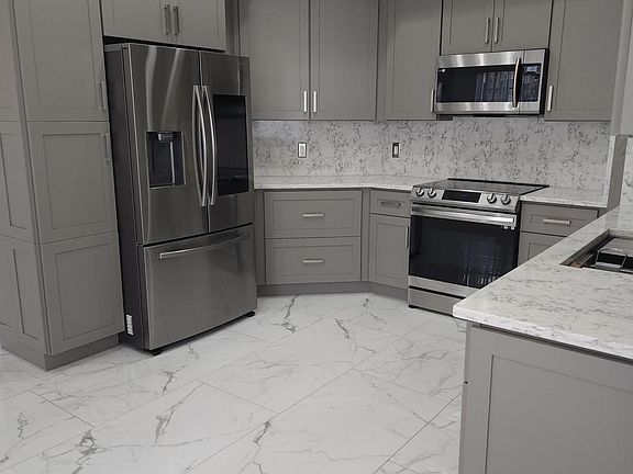 3rd image of 5524 Boynton Gardens Dr