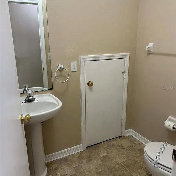 2113 Fluorshire Dr — Photo 5