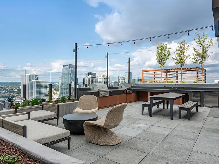 1212 Demonbreun St #706 — Photo 43