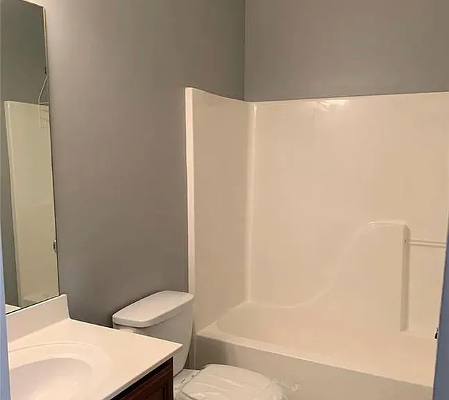5054 Lower Elm St S — Photo 11