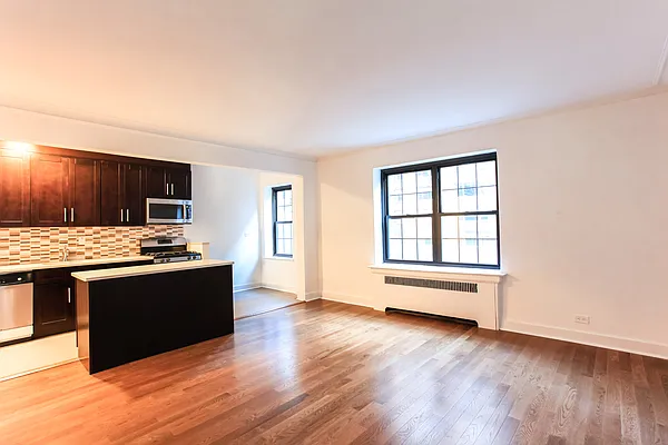 Rented by Pink Stone Realty LLC | media 15