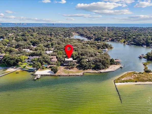 320 N Sunset Blvd, Gulf Breeze, FL 32561