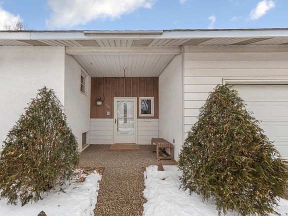 2nd image of 730 9th St NW