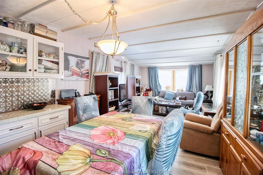 2 bed, $195,333 — Photo 3