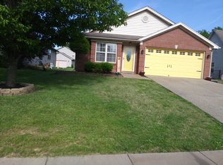 2004 Cedar Ridge Dr, New Albany, IN 47150