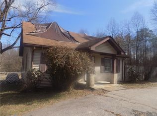 8201 Hopkins Rd, North Chesterfield, VA 23237