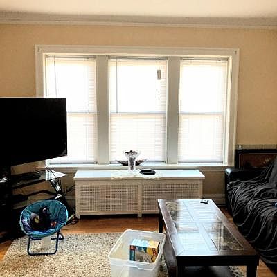 5th image of 2855 W Argyle St #1E