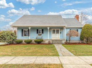 17 Hart St, Woburn, MA 01801