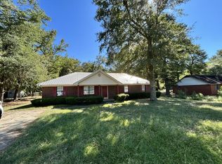 614 Arrowhead Ln, Albany, GA 31721
