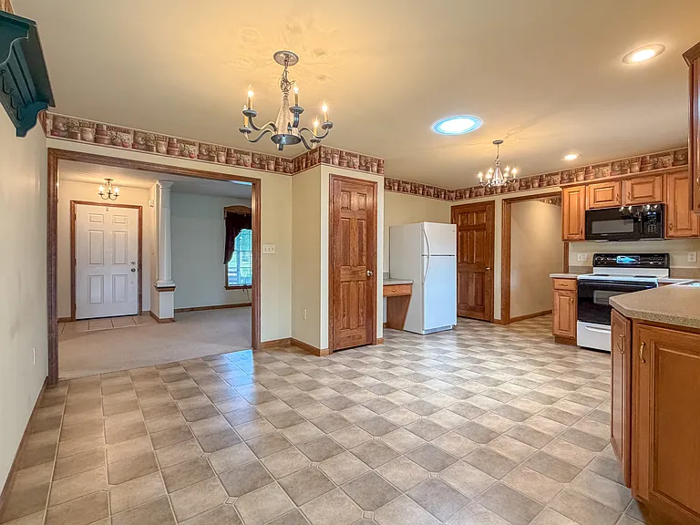 1387 Sheep Hill Rd — Photo 10
