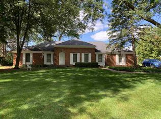 9836 Burning Tree Dr, Grand Blanc, MI 48439