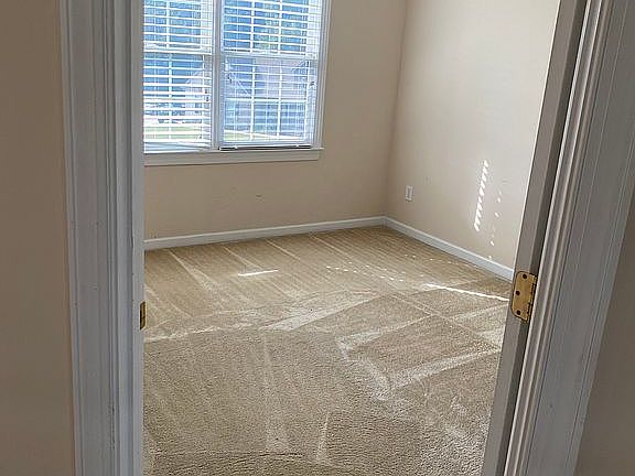 2nd image of 5528 E Hiddenbrook Dr
