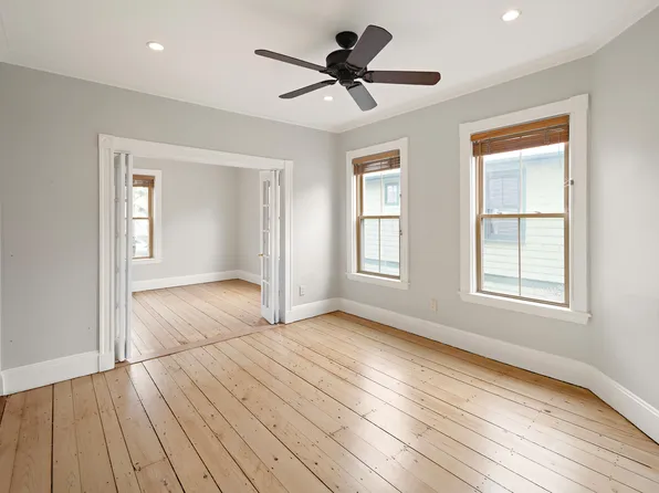 46 Eustis St APT 4, Cambridge, MA 02140