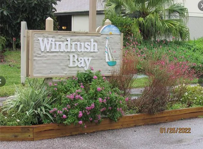 612 Windrush Bay Dr #612 — Photo 2